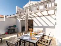 Les Patios de Flore