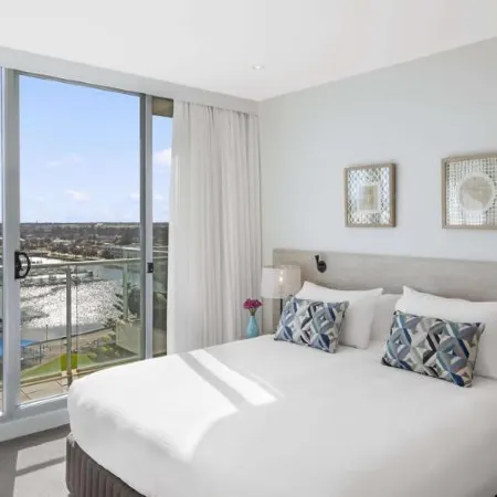 Oaks Glenelg Liberty Suites
