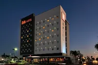 Ibis Los Mochis Hotels near Parroquia de Cristo Rey