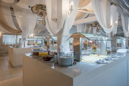 Galaxy, BW Premier Collection Отели рядом с достопримечательностью «Остров Черепашки»