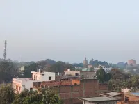 Goroomgo Kashi Nest (Varanasi, Uttar Pradesh) Hotels near Thai Temple