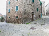 Via Vannocci Hotels in Montecatini Val di Cecina