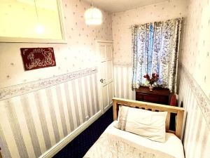 科文特里的可愛的三居室Airbnb房源