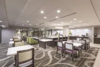 La Quinta Inn & Suites by Wyndham Kennesaw Hotels in Marietta