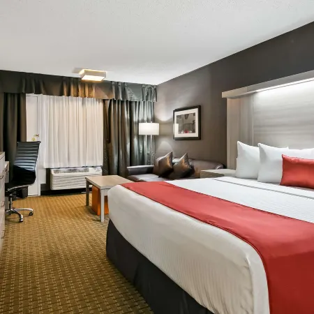 Best Western Plus Village Park Inn