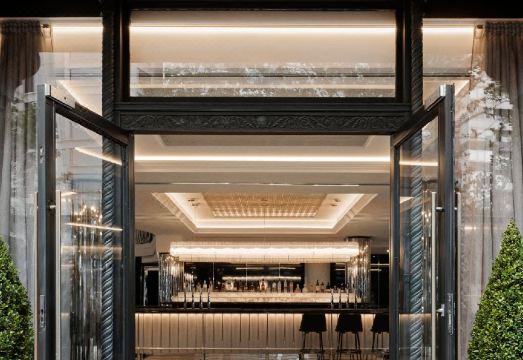 로이스 호텔 스위트룸