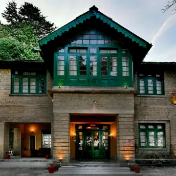 Brij Villa, Dalhousie - A Colonial Luxury Retreat