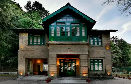 Brij Villa, Dalhousie - A Colonial Luxury Retreat Отели в г. Чамба