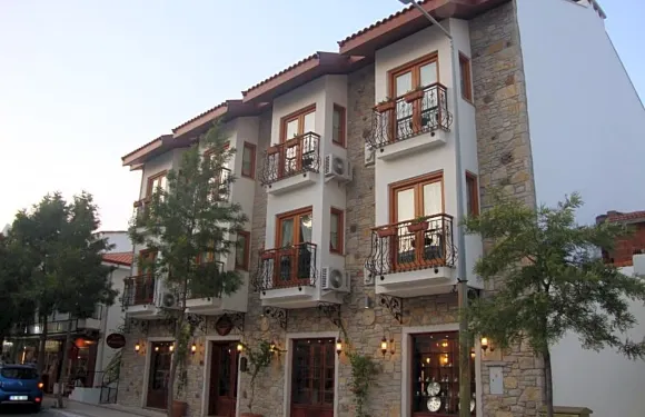 科納克圖瑟爾艾菲酒店