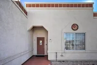 Bullhead City Home: Tesla Charger ~ 3 Mi to River