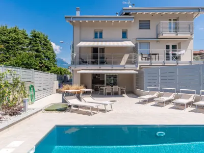 Laghetto Hotels near Vibar Nord Spa