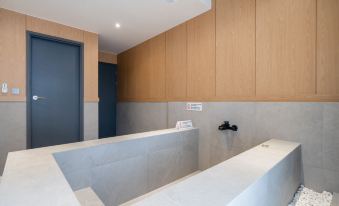 Custom Hotel