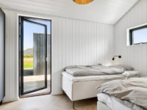 "Anemette" - 800m from the Sea