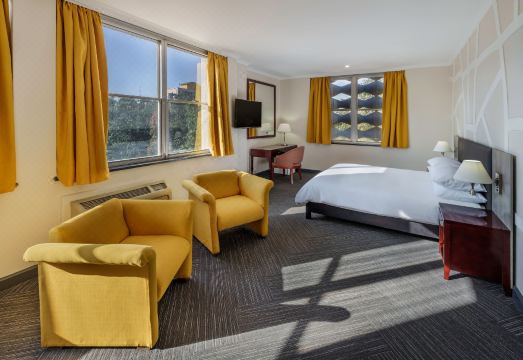 Protea Hotel Lusaka Cairo Road Over view