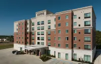 스테이브리지 스위트 플로우드 NW 잭슨 바이 IHG  호텔
