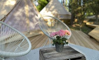 Tent Romantica a b&b in a Luxury Glamping Style