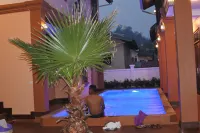 Jasmine Luangprabang Hotel - piscina
