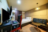 بوتكيون ذا بلاي