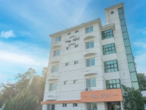 Anook Air Icheon Seolbong Lake 利川市のホテル