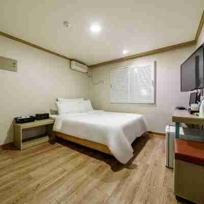 8월모텔 Rooms