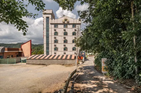 Anseong Bali Отели рядом с достопримечательностью «Будда Myeongnyun-dong, Anseong-si, Gyeonggi-do»