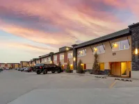 Best Western Plus City Centre Inn Hotels near Glenora