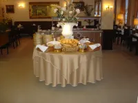 Rhein-Hotel - breakfast