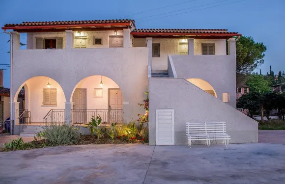 多米諾斯酒店公寓