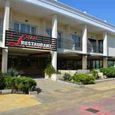 蓮花飯店 Hotel Exterior