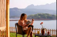 Zostel Plus Lonavala - vue sur la montagne