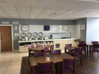 Holiday Inn Express NUNEATON by IHG - breakfast