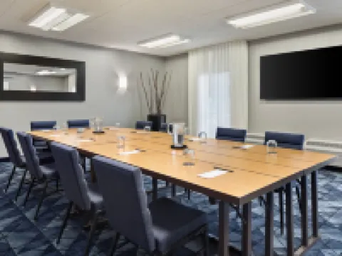 Courtyard Chicago Waukegan/Gurnee Hotels in Lake County