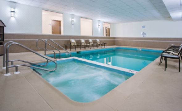 Holiday Inn Express & Suites WYOMISSING by IHG