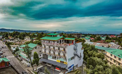 Hotel Square One by d'Polo Dharamshala - جاكوزي