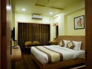 Hotel Mathura Executive