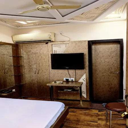 Hotel Shivneri