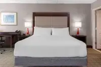 Crowne Plaza Boston - Woburn Hotels in Woburn