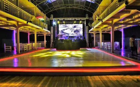 Gili Sands Hotel & Bar