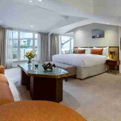 InterContinental Paris Champs Elysées Etoile, an IHG Hotel Rooms