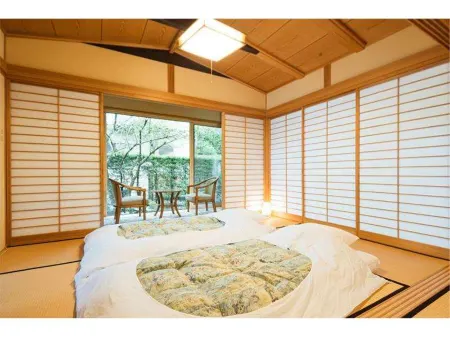 140 Year-Old Mountain Village Inn Orihashi Hotel Отели в г. Кирисима