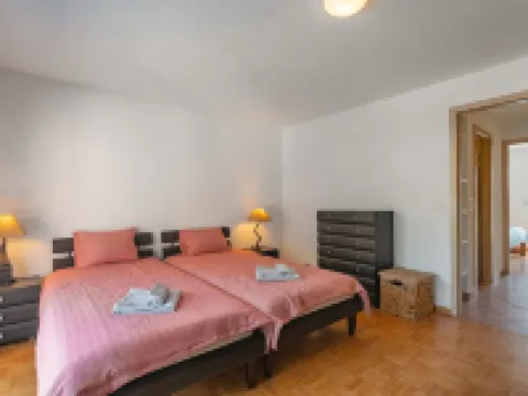 Tasman S16/R 뽀흐-발레 호텔