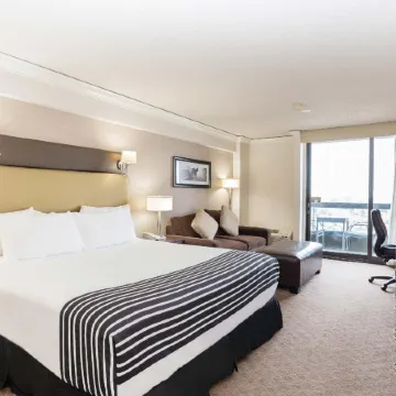 Sandman Signature Vancouver Airport Hotel & Resort