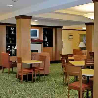 Fairfield Inn & Suites Effingham Dining/Meeting Rooms