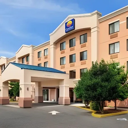 Comfort Inn & Suites