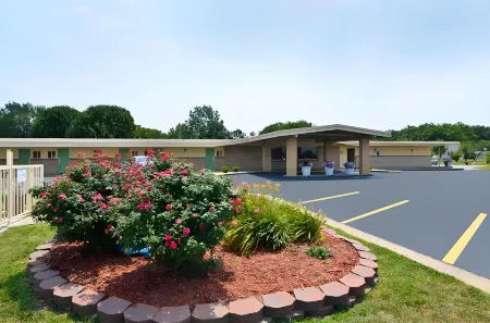 Americas Best Value Inn Iola