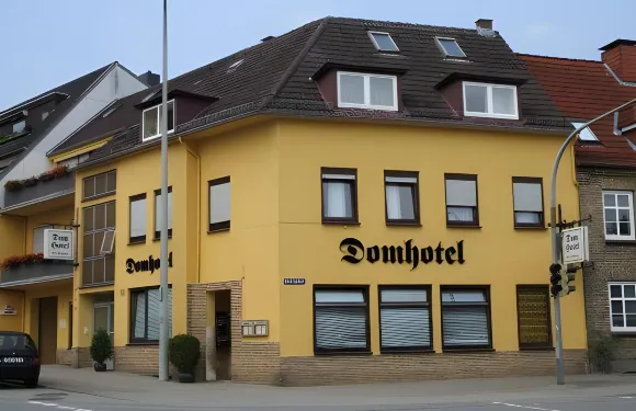 多姆霍特爾住宿加早餐旅館