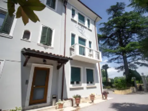 Betty's House