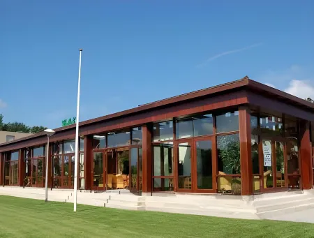 Hotel Den Helder Отели в г. Huisduinen