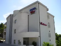 Hotel Eden Hôtels à : Podstrana