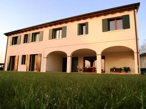 Agriturismo Ai Carpini Hotels in Marcon